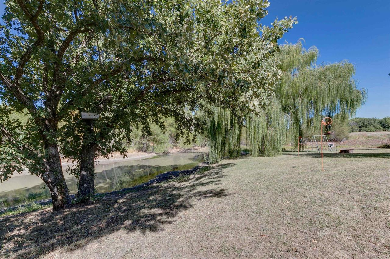 For Sale: 1555 SW BUTLER RD, Benton KS