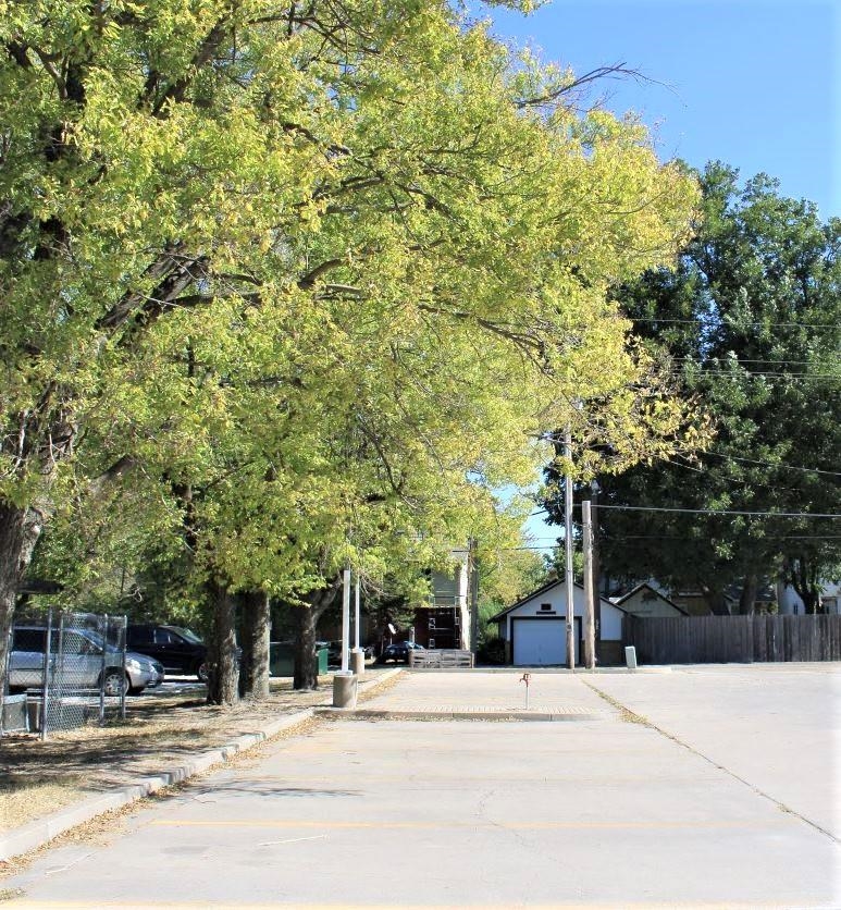 Photo of 1310 Main St in Winfield, KS