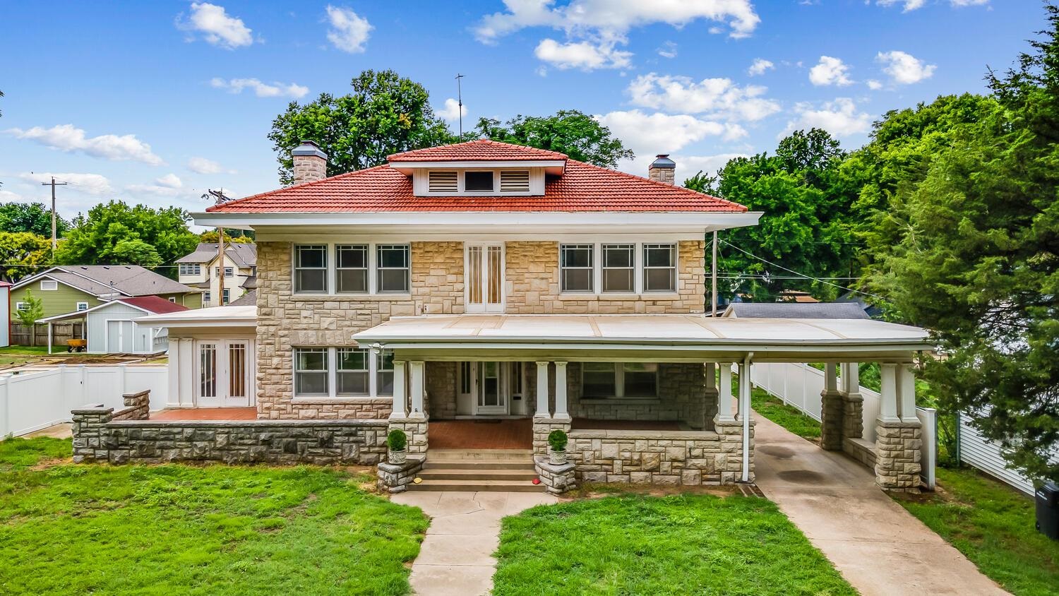 Photo of 411 N B in Arkansas City, KS