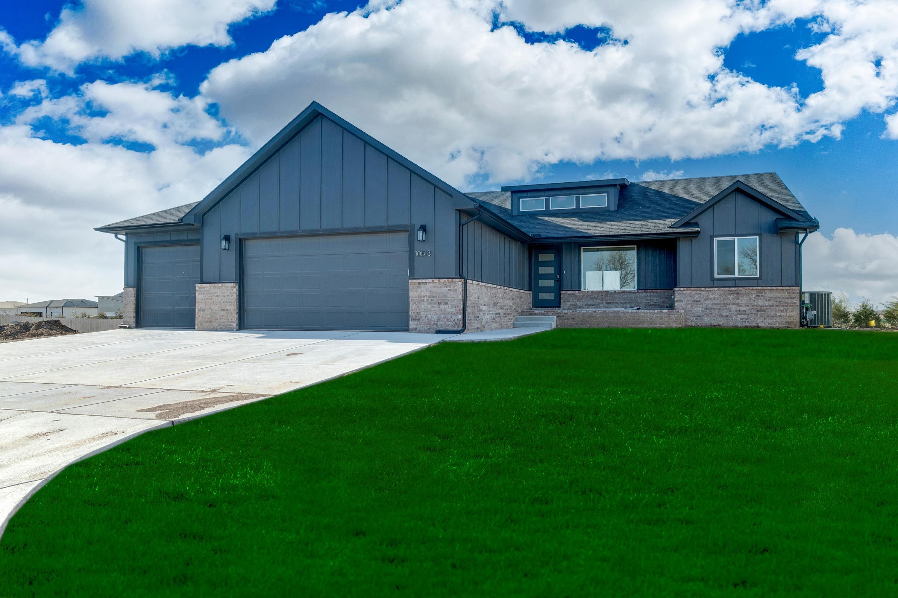 Photo of 10513 W Graber Cir in Wichita, KS