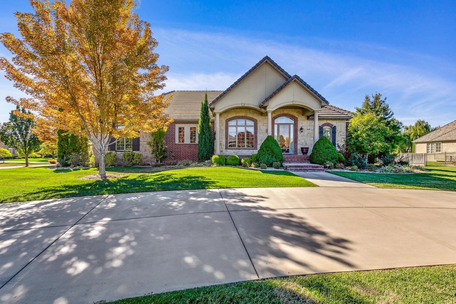 2115 N KEENELAND ST, Wichita, KS 67206