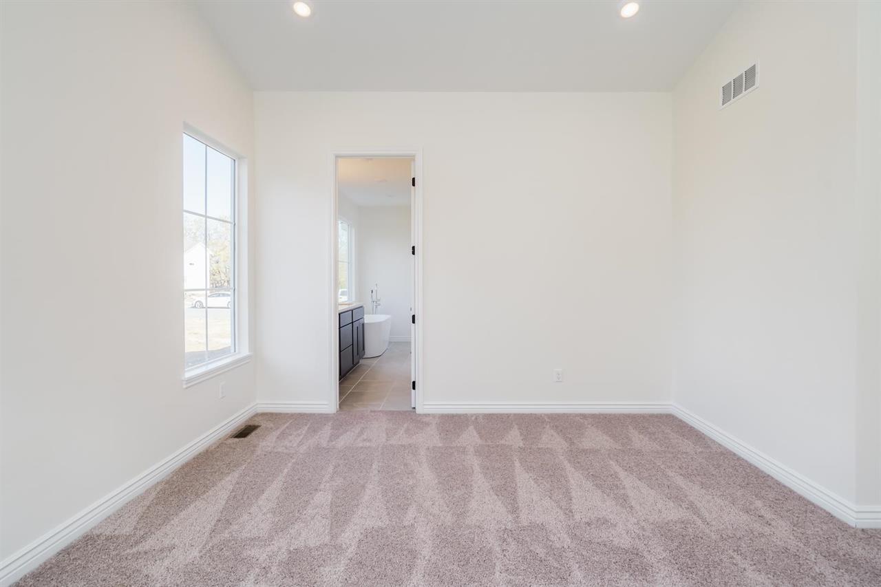 For Sale: 1531 S Meadowhaven St, Andover KS
