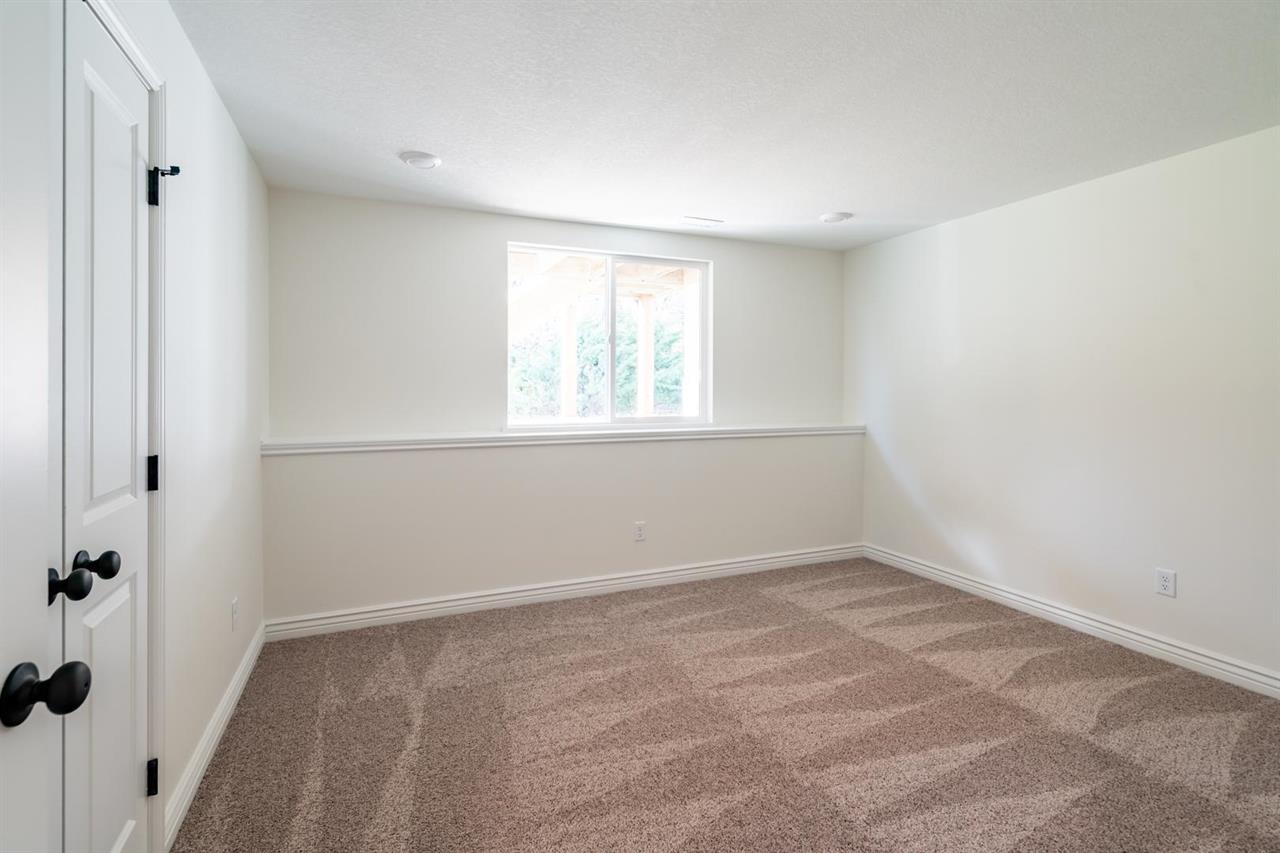 For Sale: 1531 S Meadowhaven St, Andover KS