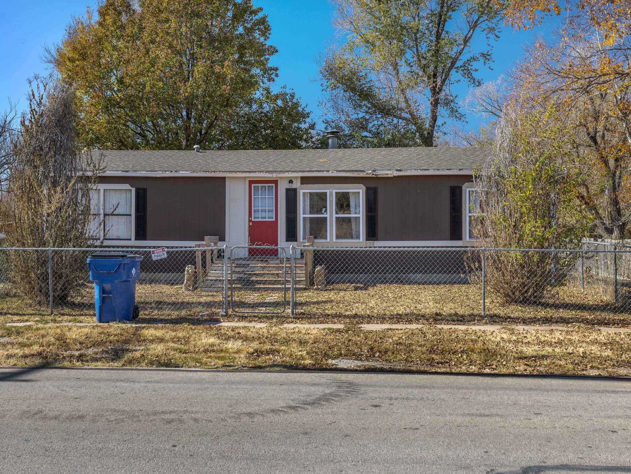Photo of 803 N State St in Eureka, KS