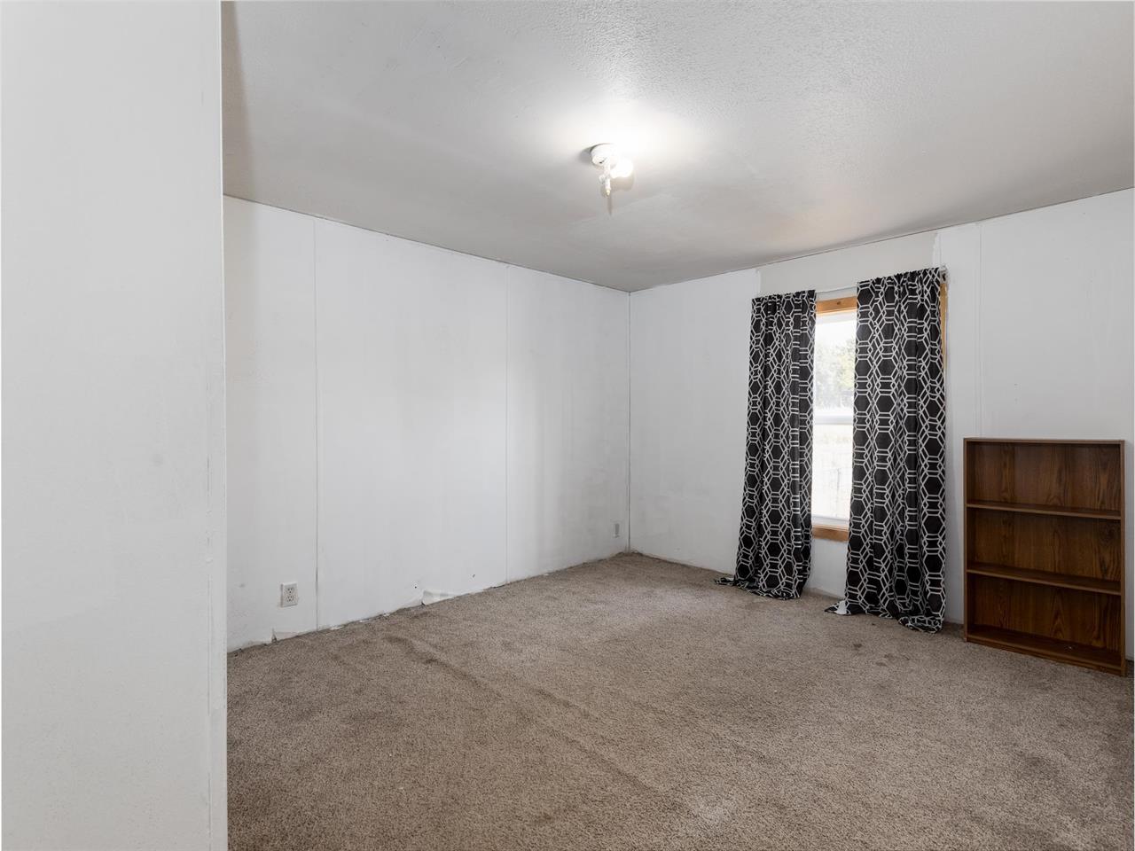 For Sale: 803 N State St, Eureka KS