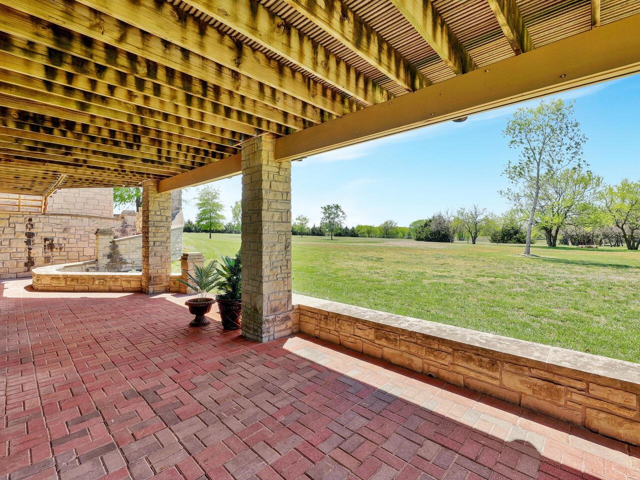 For Sale: 1243 N Greenwich Rd, Mulvane KS