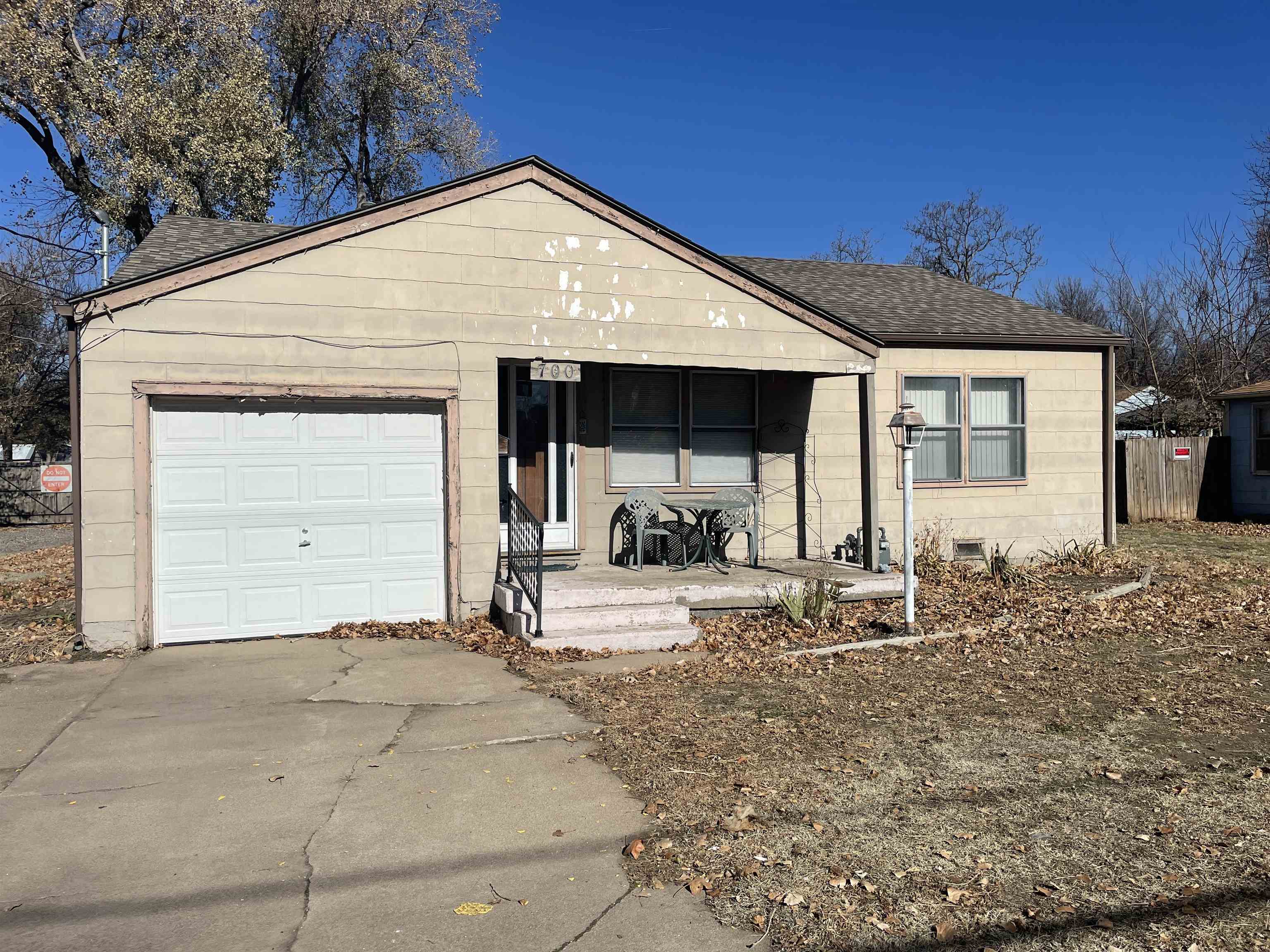 Photo of 700 W 31st St S in Wichita, KS