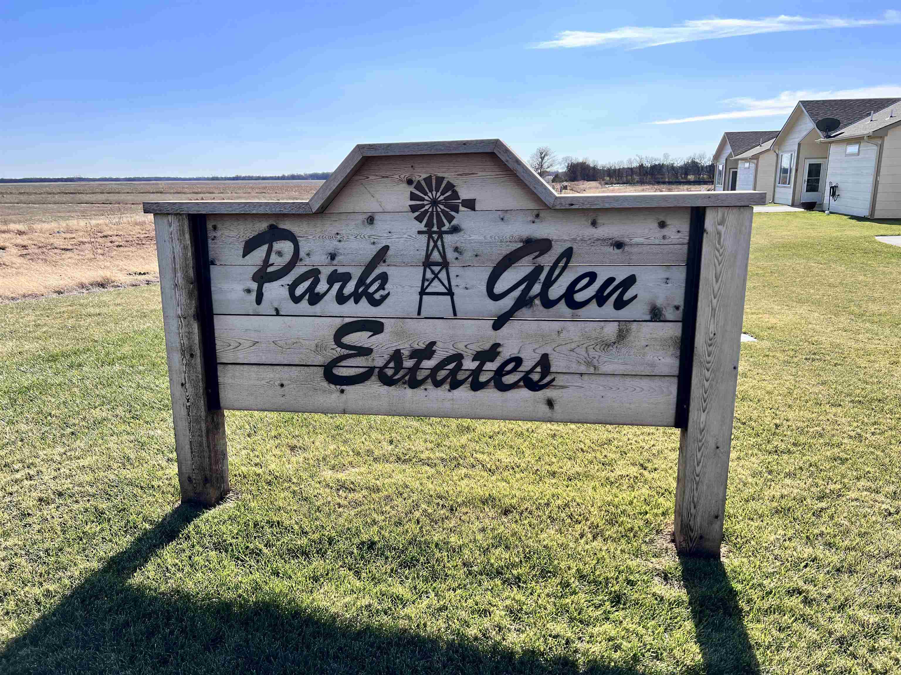 Photo of 1208 E Park Glen St in Clearwater, KS