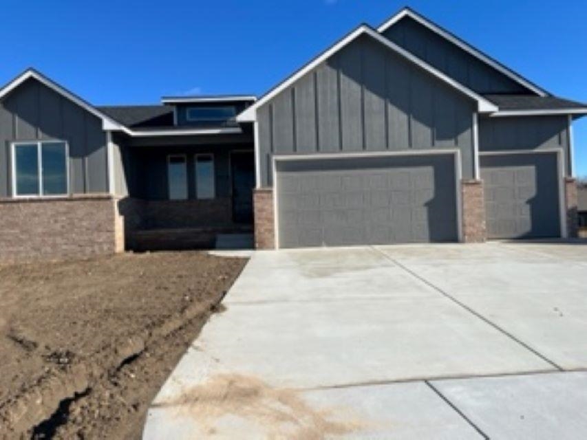 Photo of 2614 E Thunder Cir in Wichita, KS