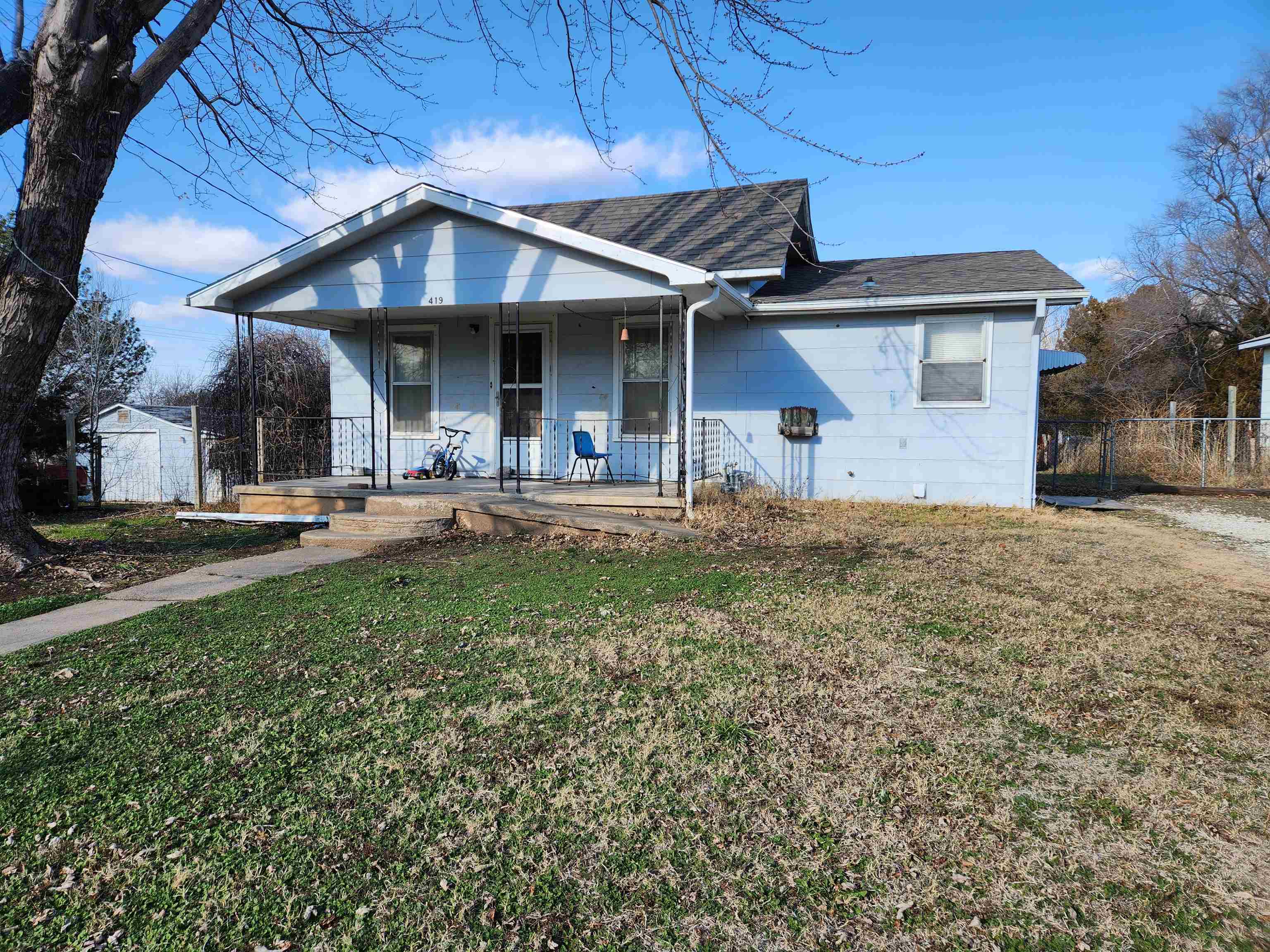 Photo of 419 W Kansas St in Wellington, KS