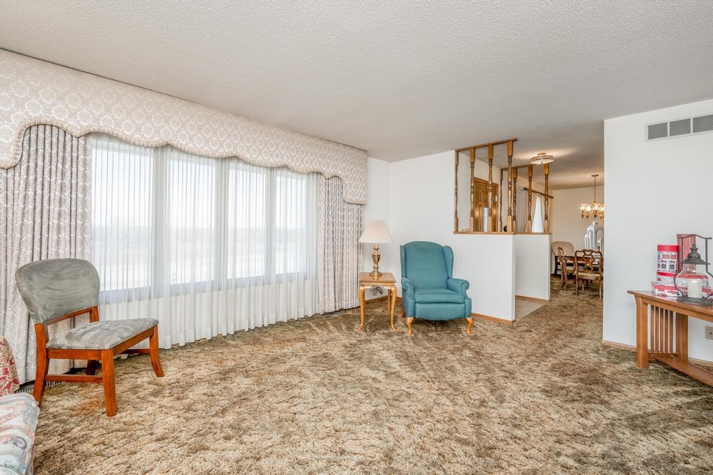For Sale: 421 W 60th St S, Wellington KS