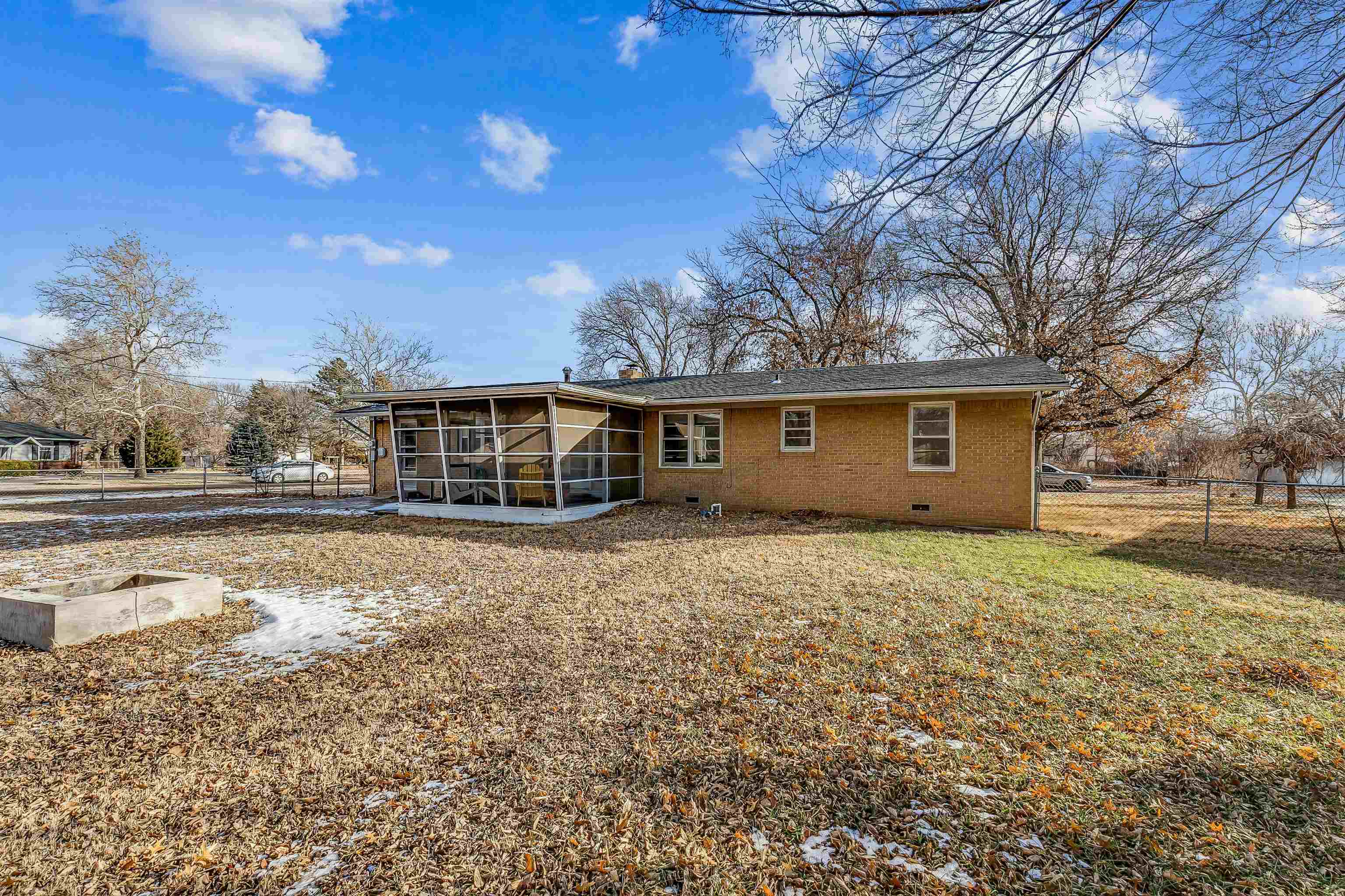 2875 N Sedgwick