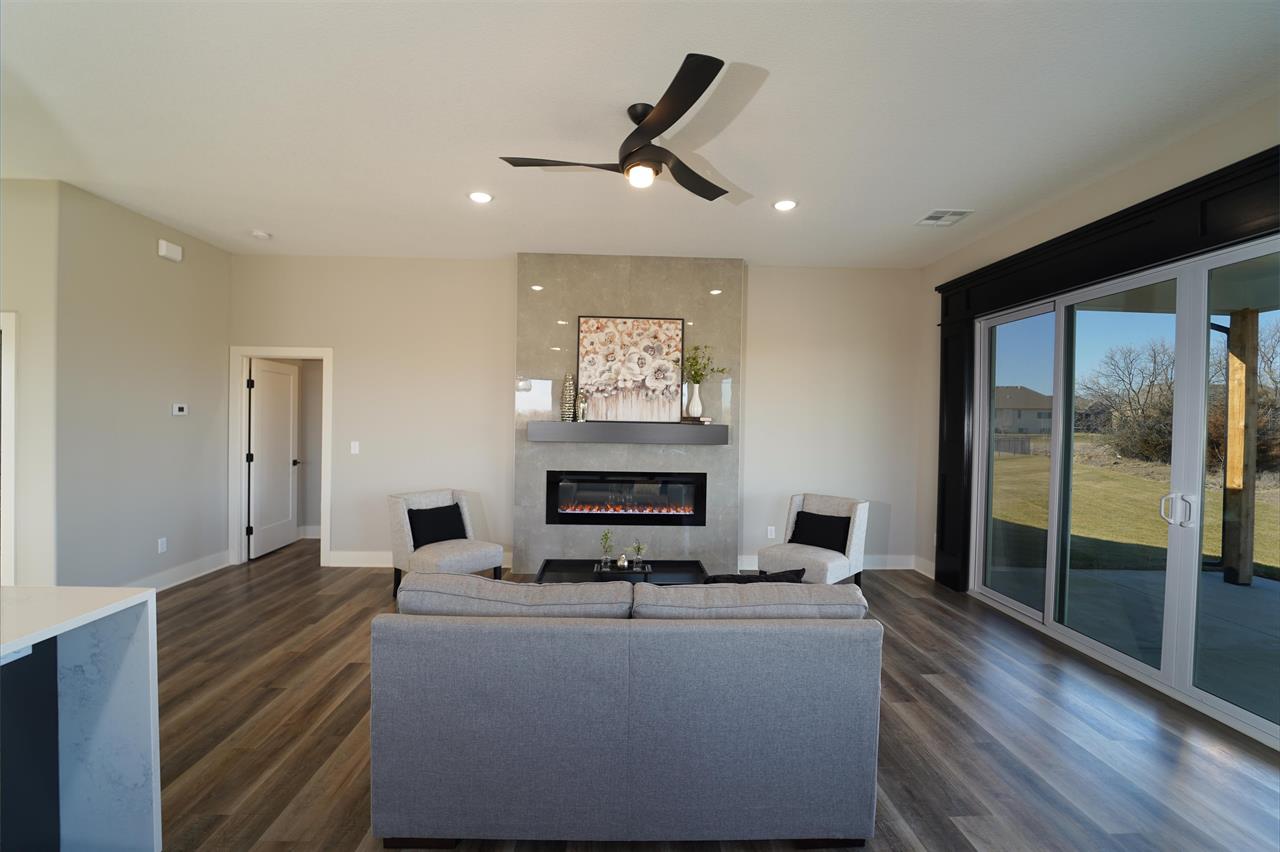 For Sale: 13938 E Willowgreen Ct, Wichita KS