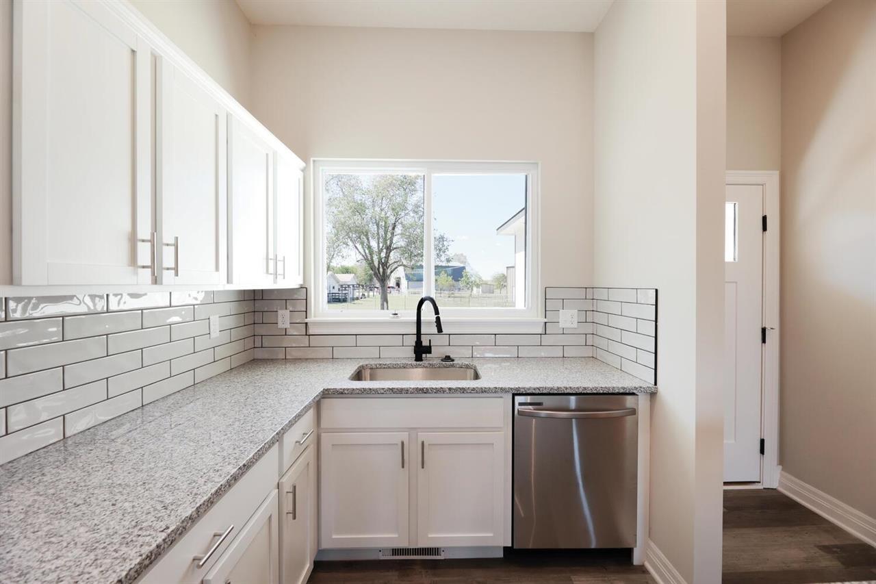 For Sale: 924 N Bayshore Dr, Wichita KS