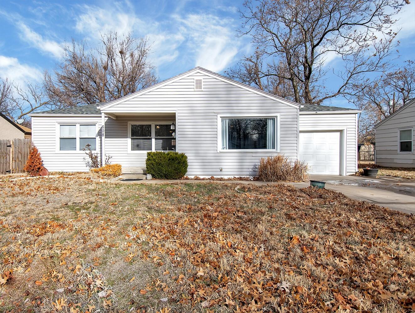 Photo of 608 W 30th St S in Wichita, KS