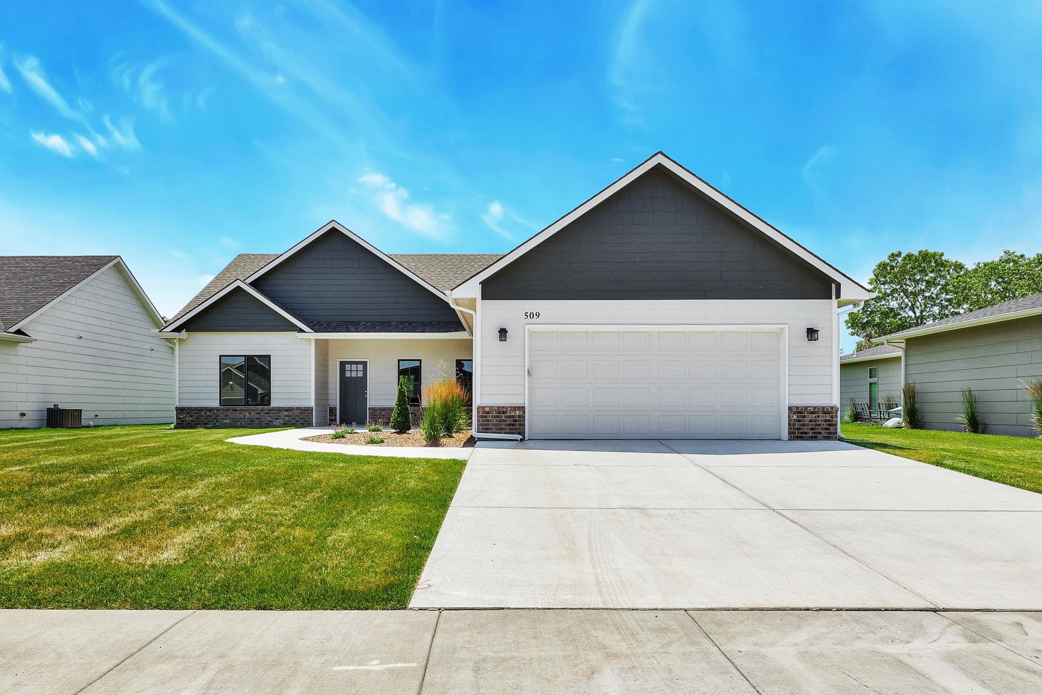 Photo of 509 S Sweetwater in Maize, KS