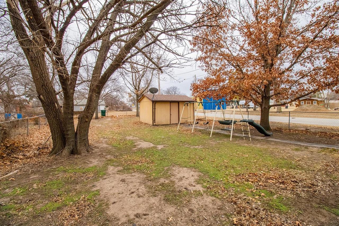 For Sale: 407 W Main, Harper KS
