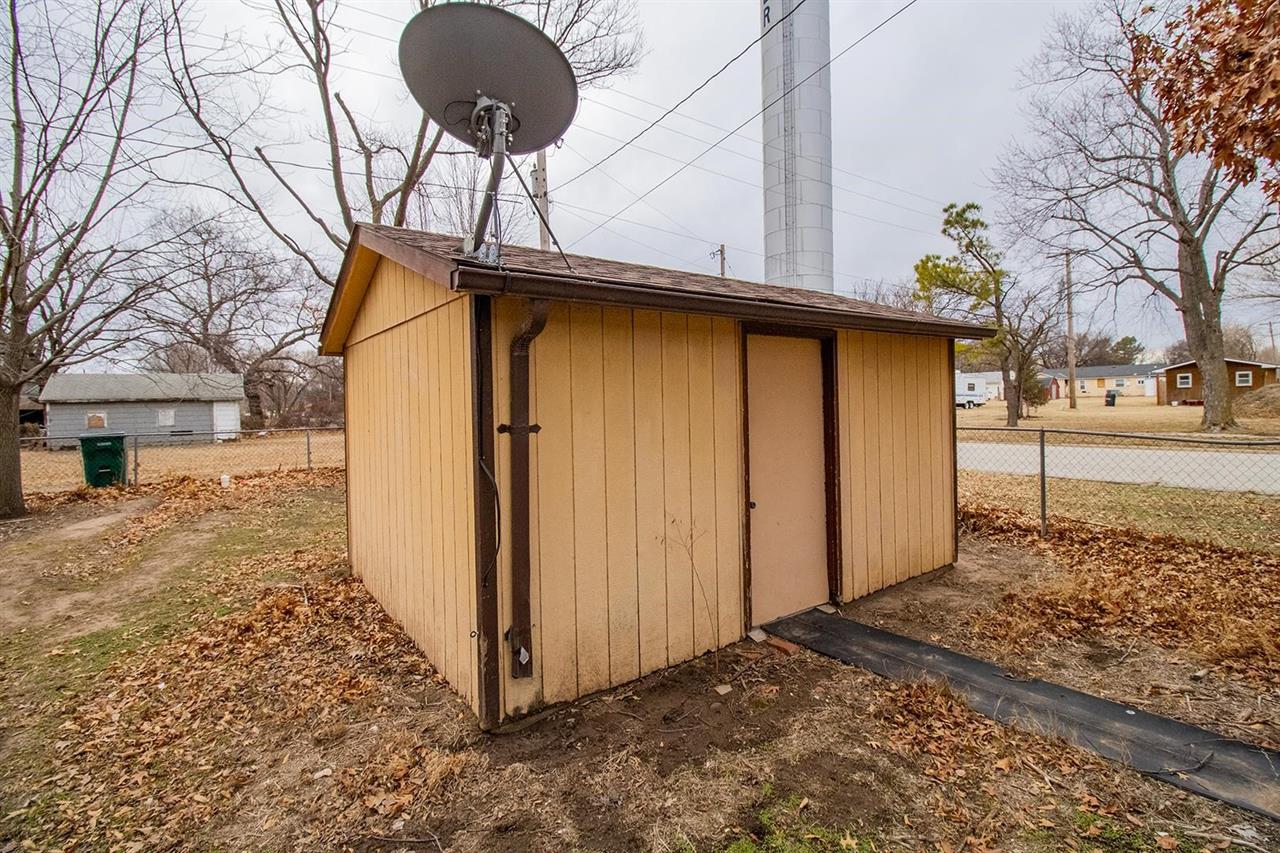 For Sale: 407 W Main, Harper KS
