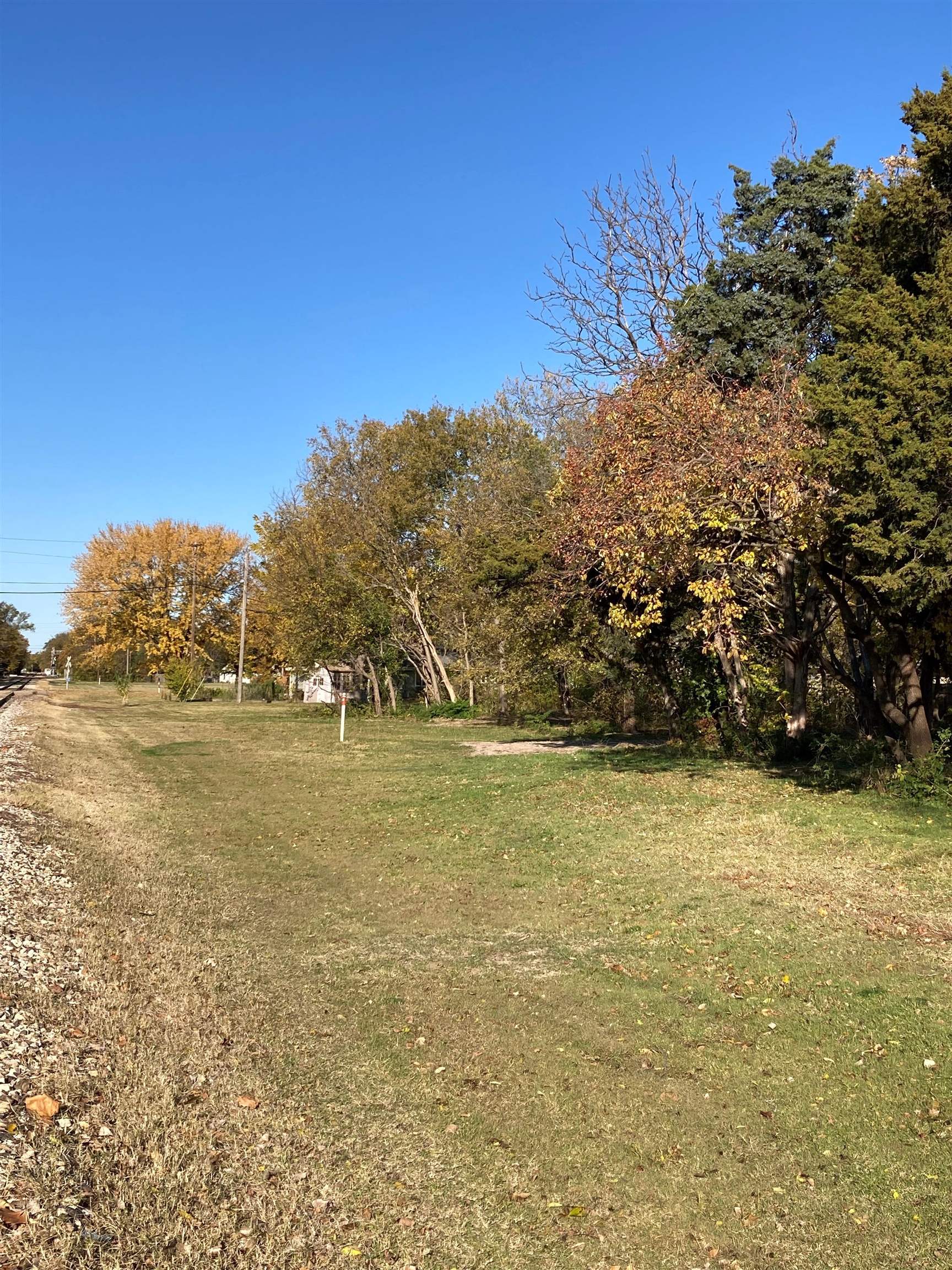 Photo of 401 N Athenian Ave in Wichita, KS