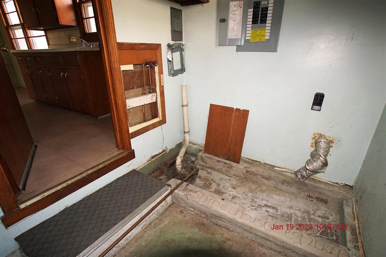 For Sale: 1825 S Roanoke, Wichita KS