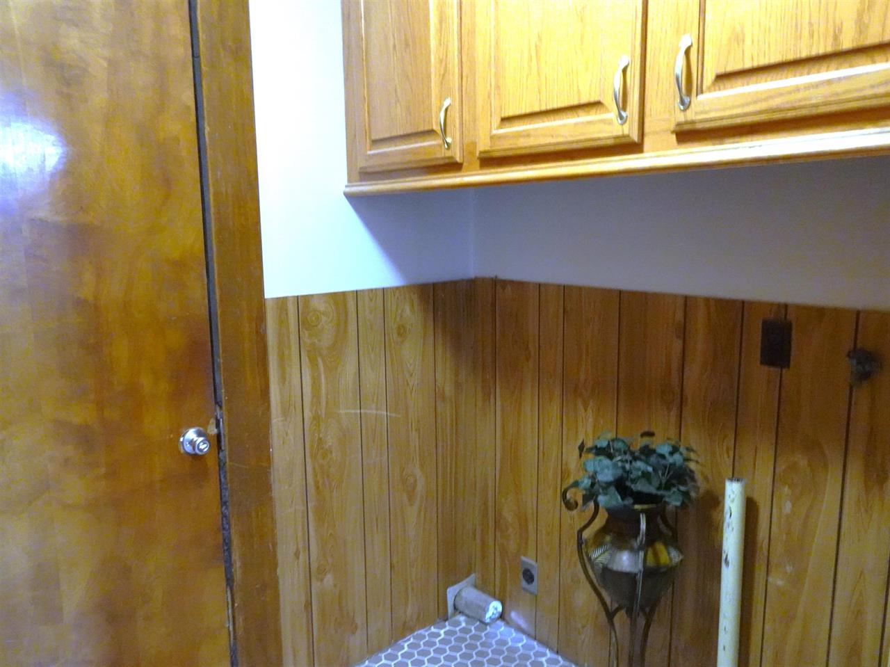 For Sale: 217 S Elm St., Whitewater KS