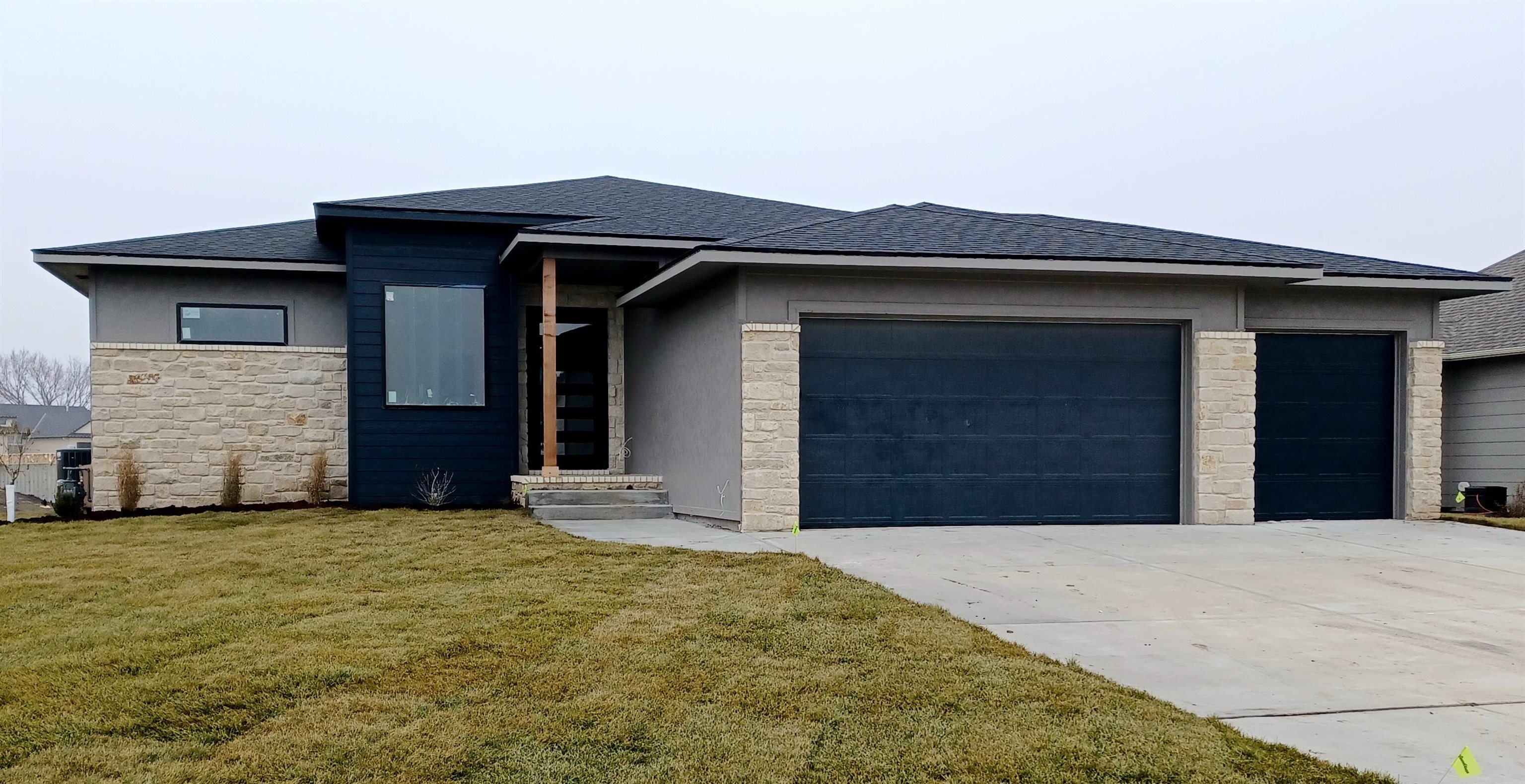 Photo of 3404 S Capri St in Wichita, KS