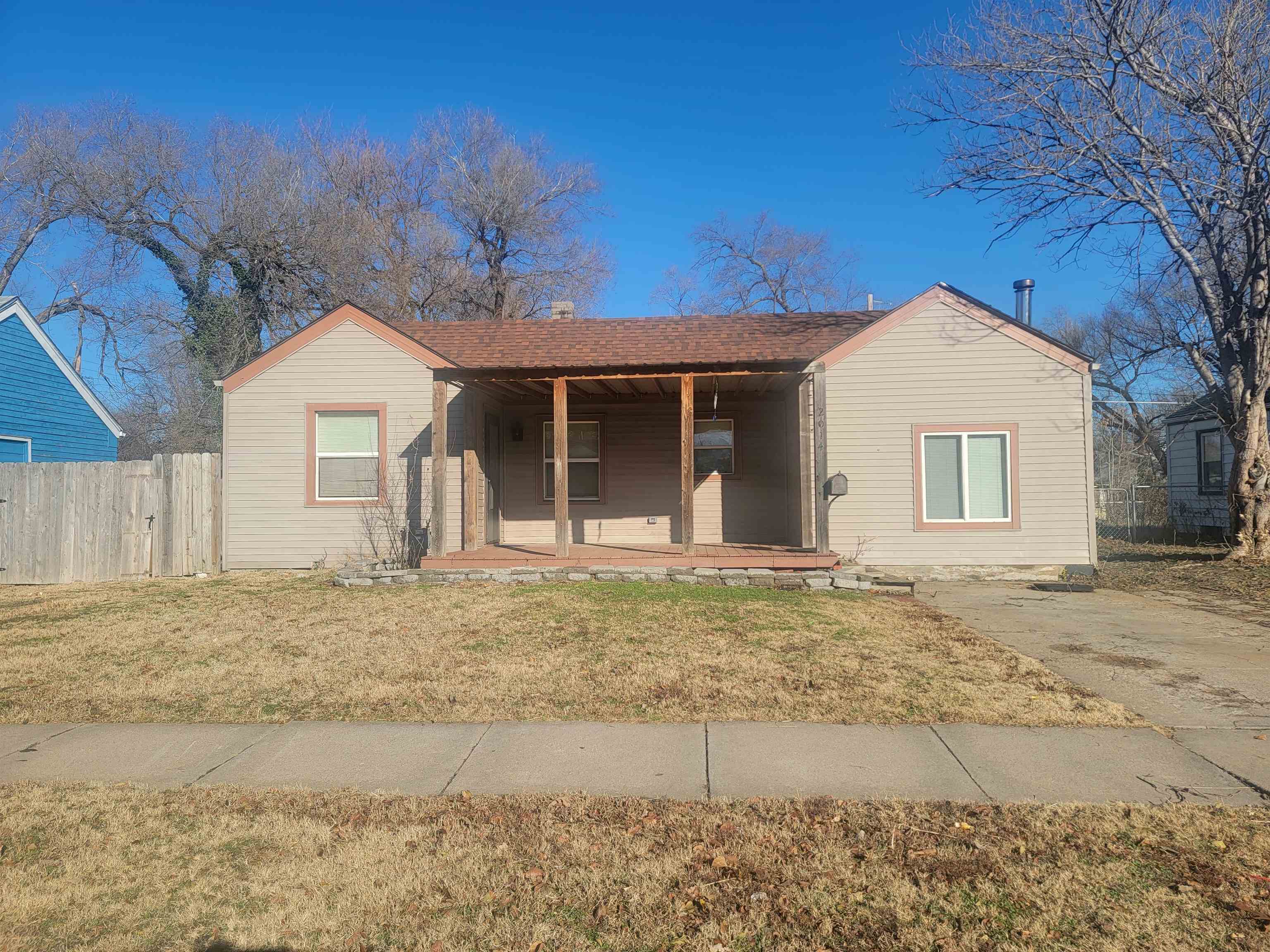 2014 E Murdock St, Wichita, KS 67214