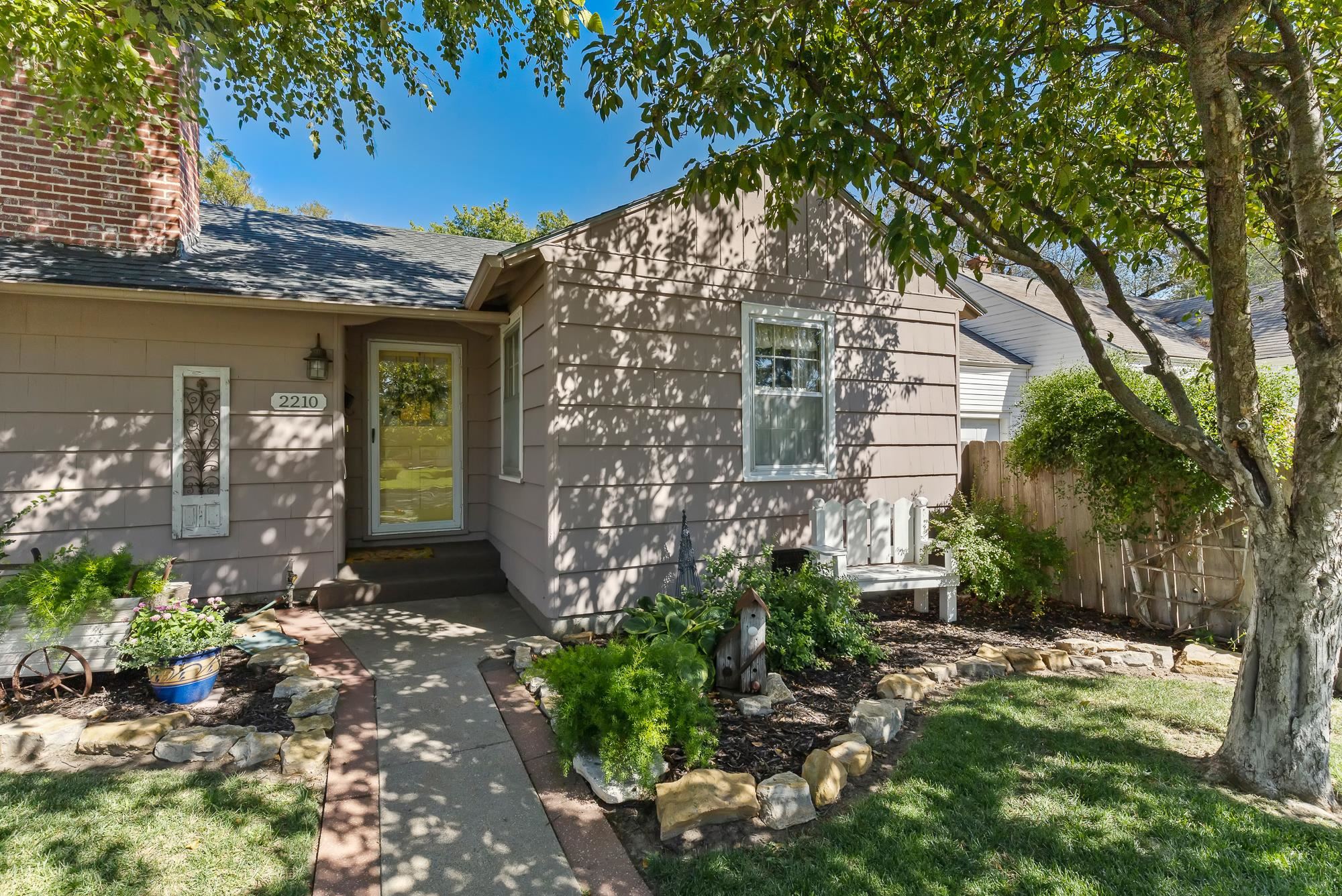 Photo of 2210 N Monroe St in Hutchinson, KS