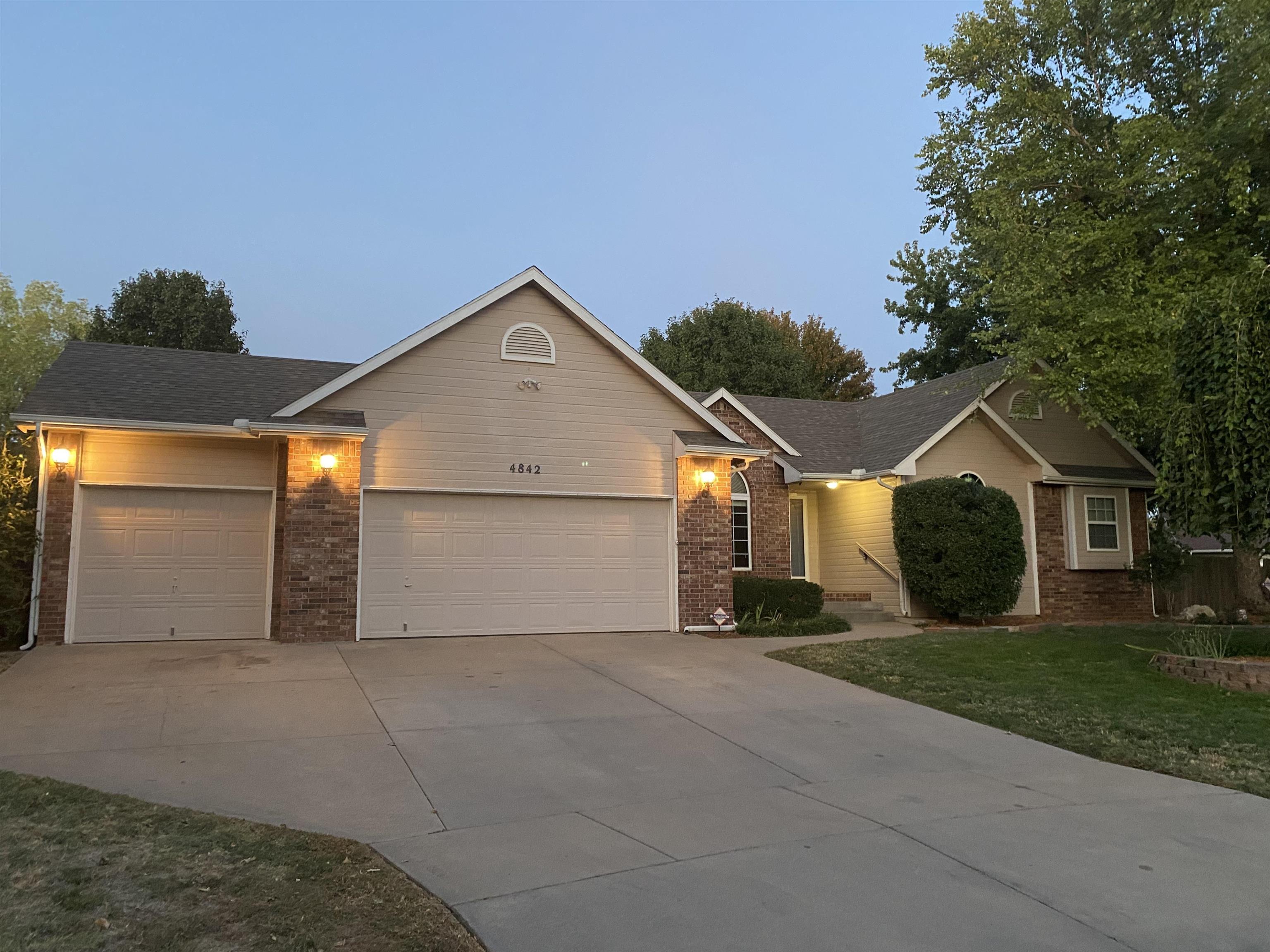Photo of 4842 E 44th Ct N in Bel Aire, KS