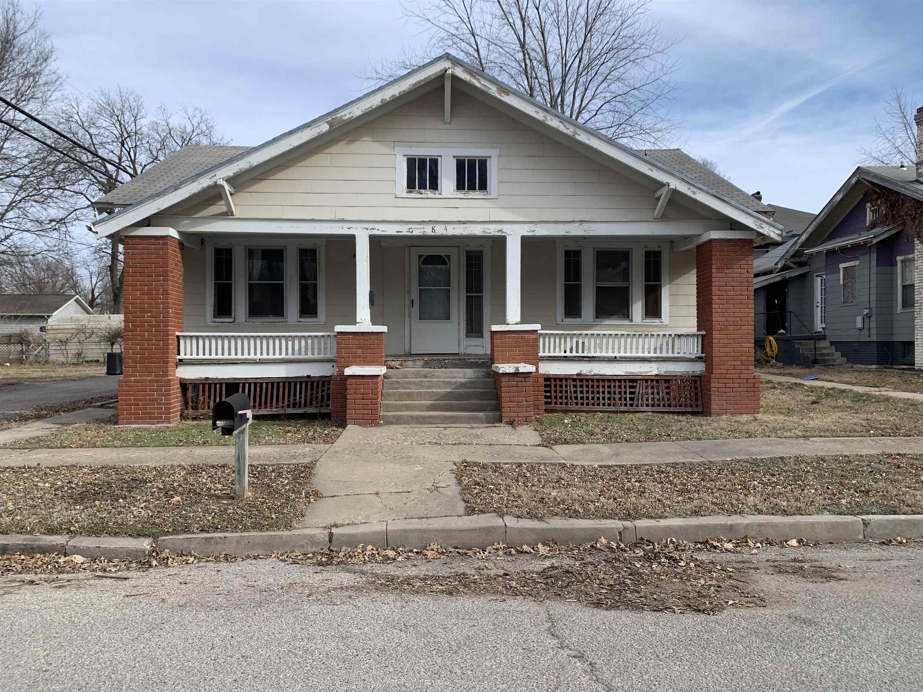 Photo of 814 Maris St in Winfield, KS