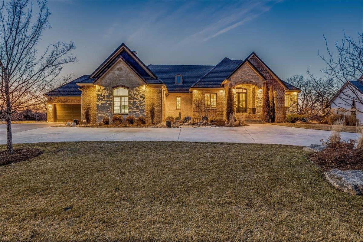 Photo of 15611 E Rockhill Ct in Wichita, KS