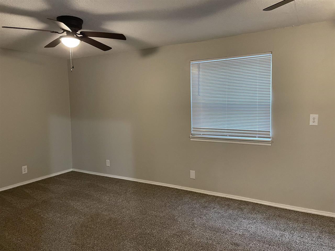 For Sale: 603 W Lincoln St, Derby KS