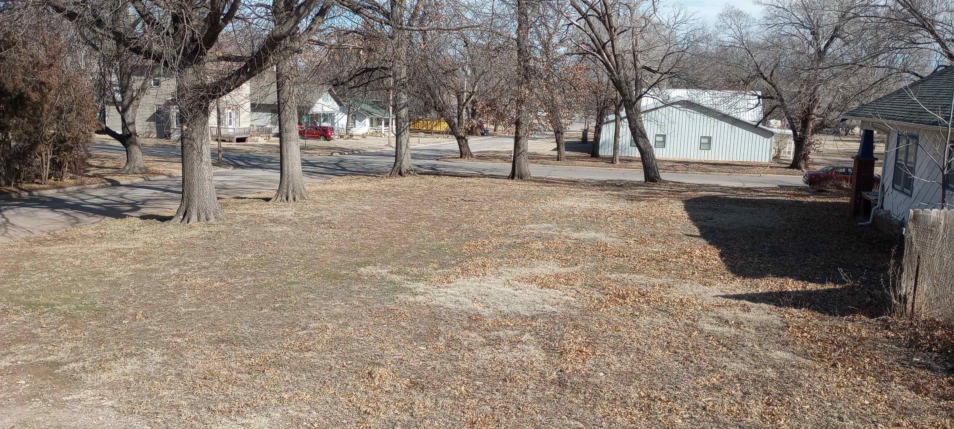Photo of 301 S High St in El Dorado, KS