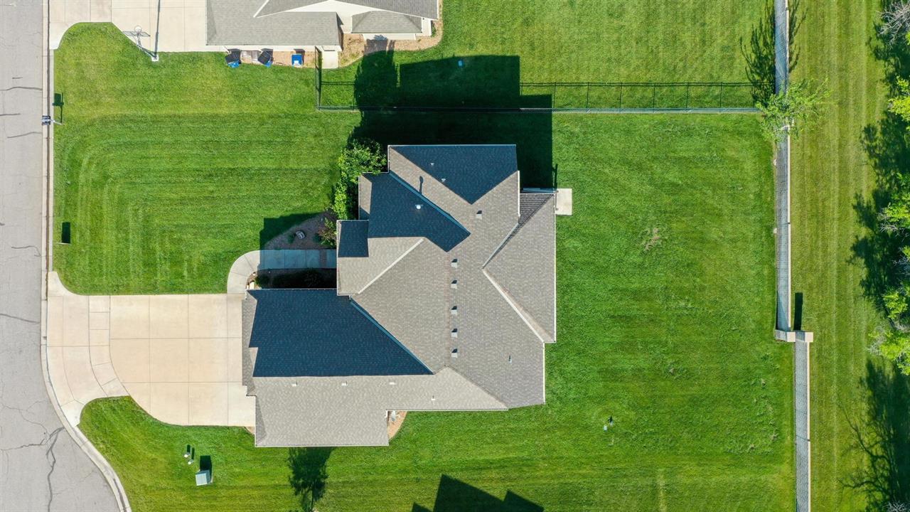 For Sale: 1009 E Rosemont Ct, Andover KS