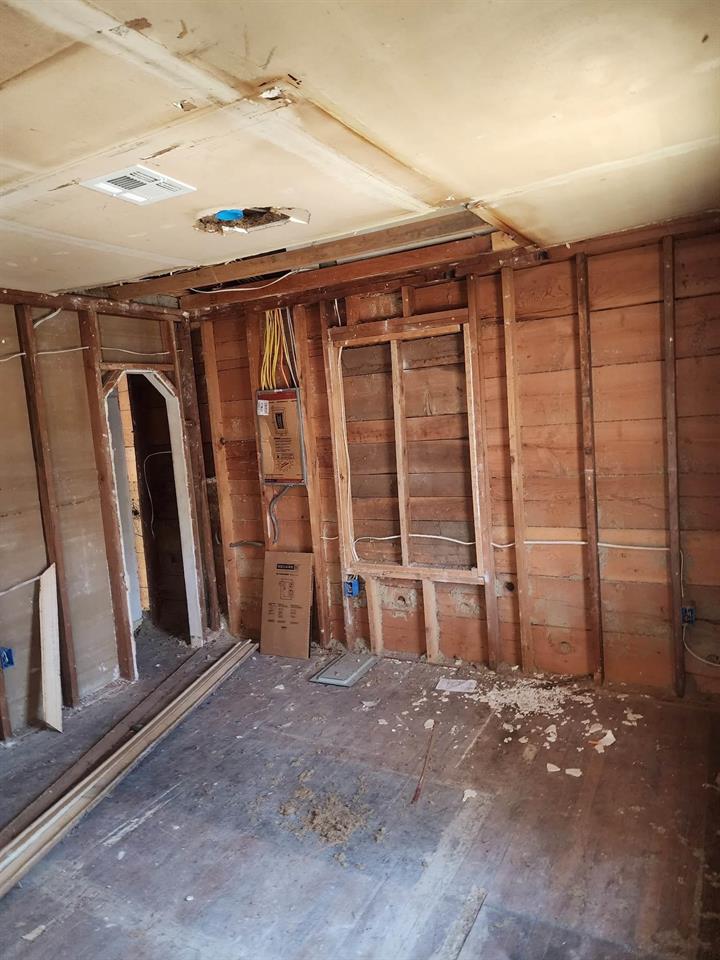 For Sale: 3318 N Salina Ave, Wichita KS