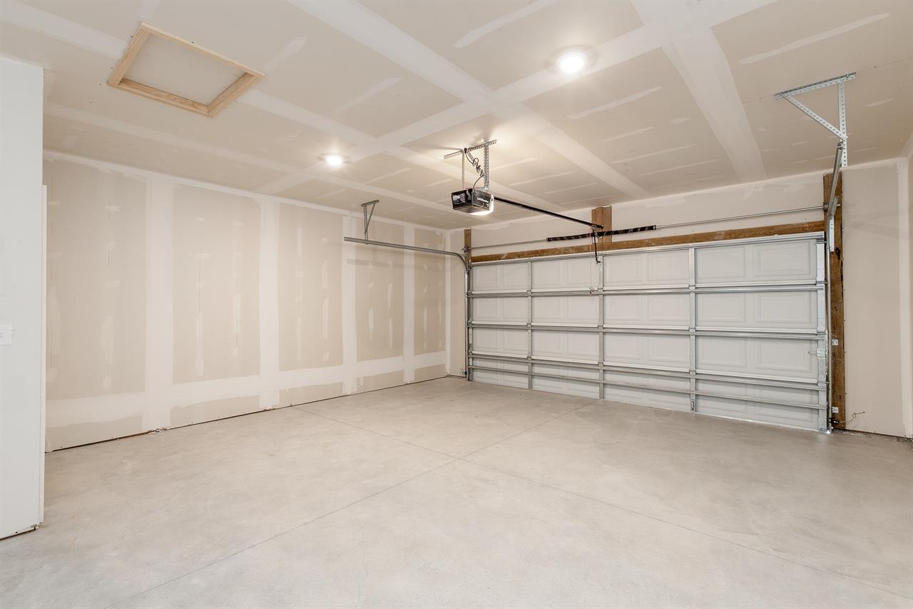 For Sale: 2340-2342 E Cheyenne Ct, Kechi KS
