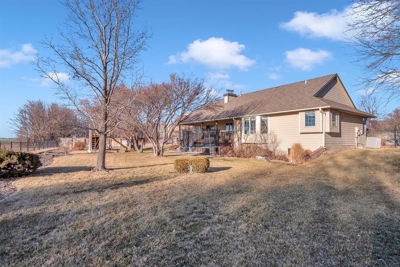 For Sale: 737  Normandy Ct, Newton KS