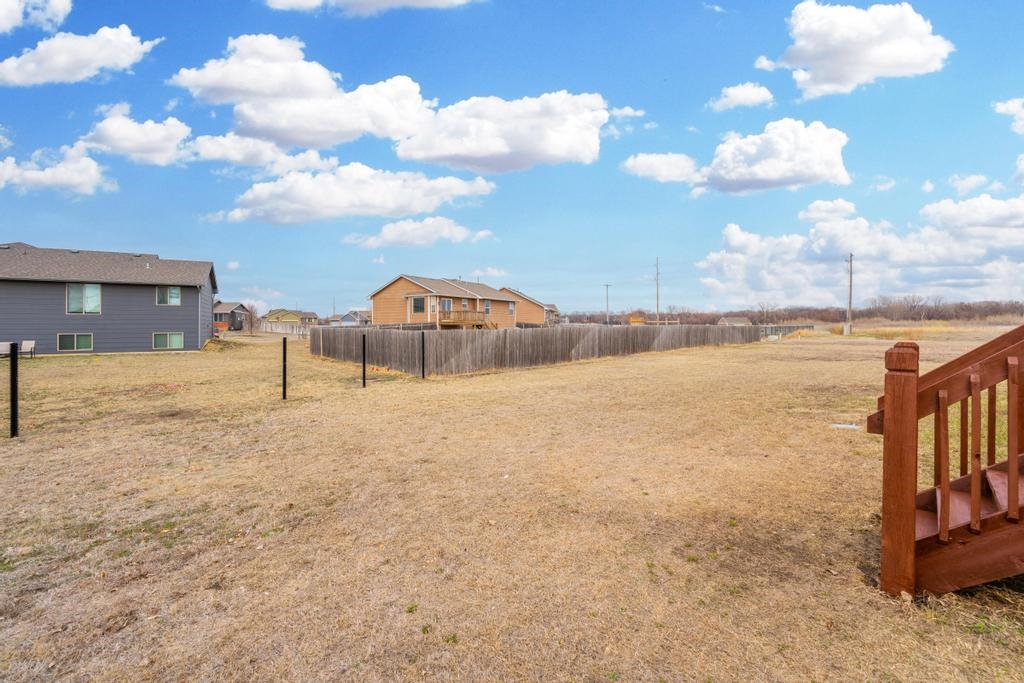 For Sale: 5534 S Meadowview Ct, Wichita KS