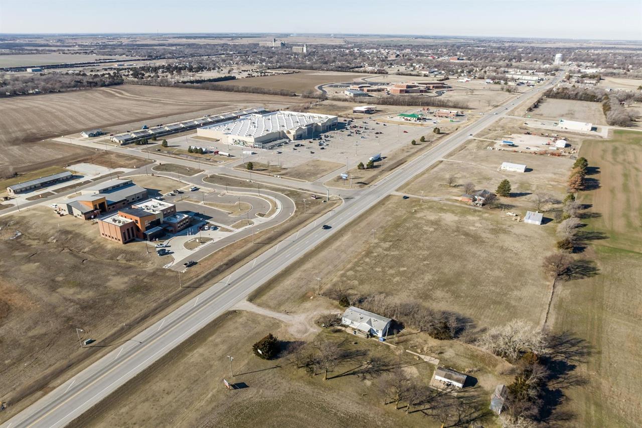 For Sale: 672 E 10th, Wellington KS