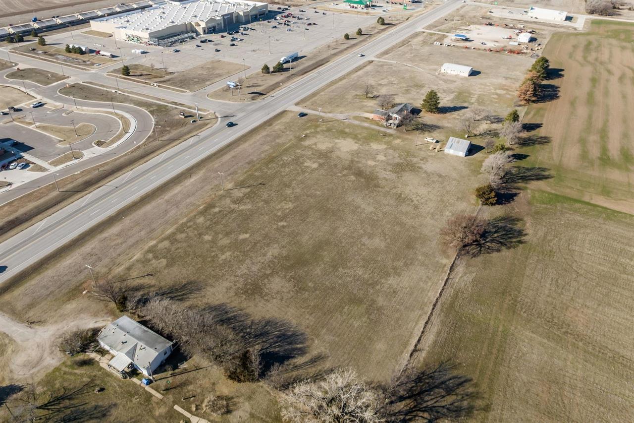For Sale: 672 E 10th, Wellington KS