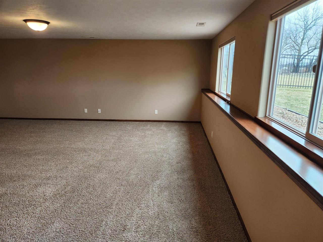 For Sale: 1114 E Woodstone Dr, Andover KS