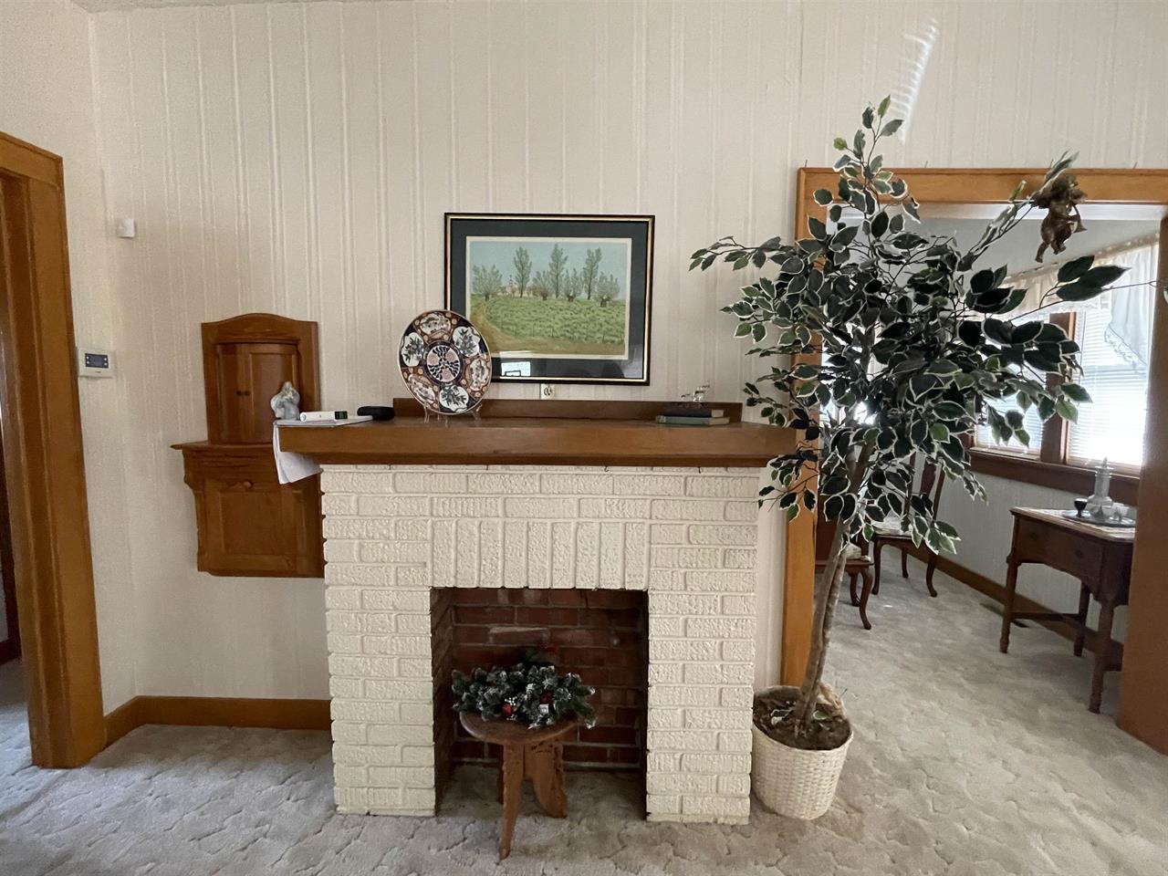 For Sale: 1309 N Washington Ave, Wellington KS