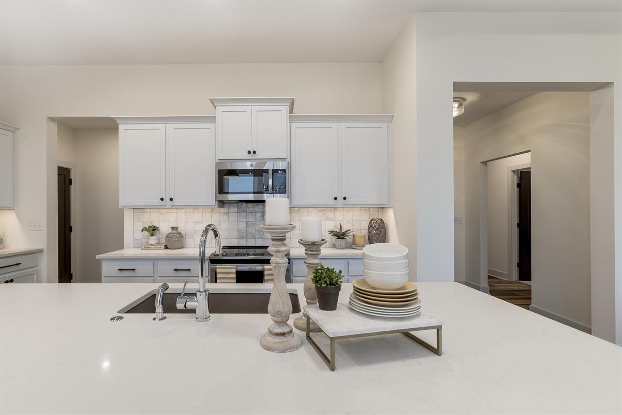 For Sale: 9705 W Cedar Ln, Maize KS