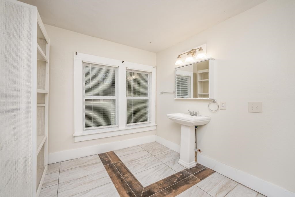 For Sale: 1720 S Gold, Wichita KS