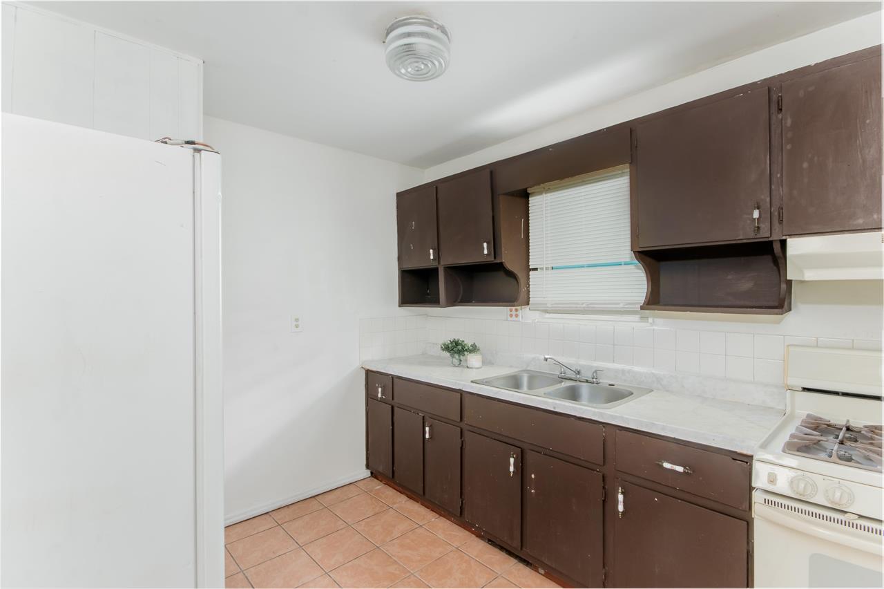 For Sale: 2304 N Fairview Ave, Wichita KS