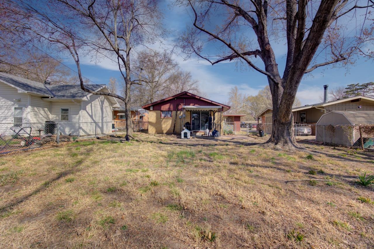 For Sale: 1607  Ann St, Winfield KS