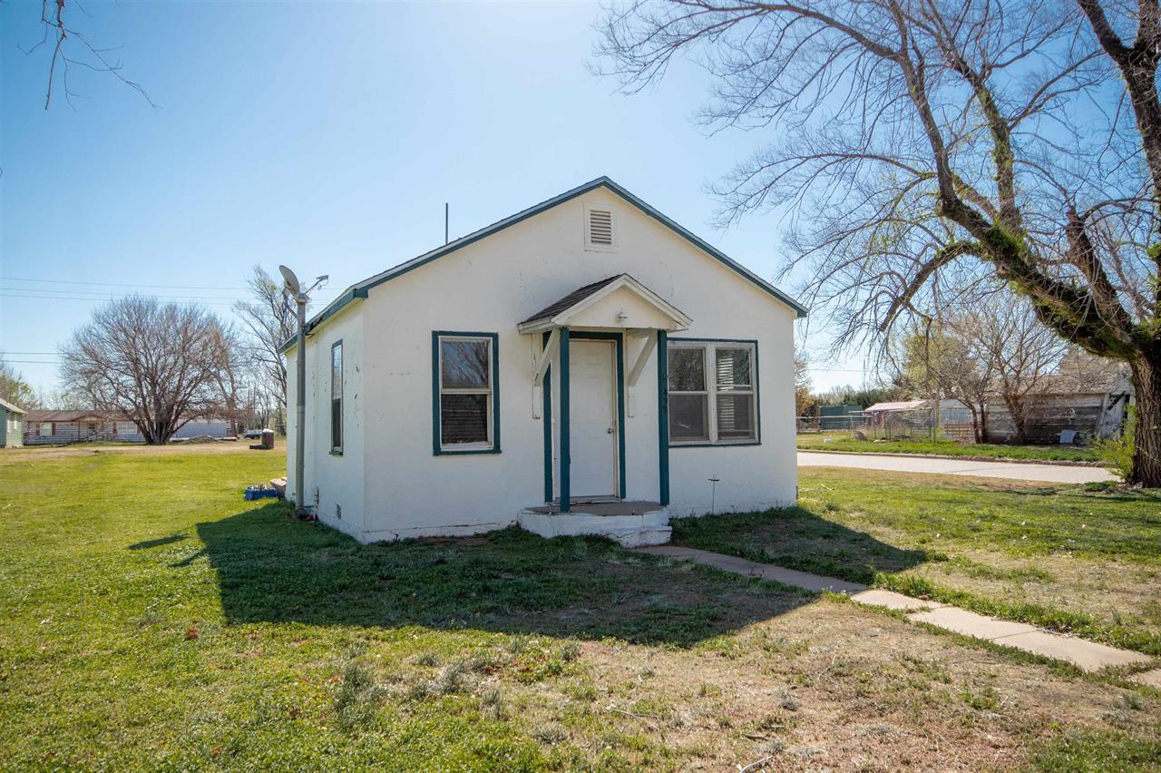 For Sale: 433 S Lincoln Ave, Anthony KS