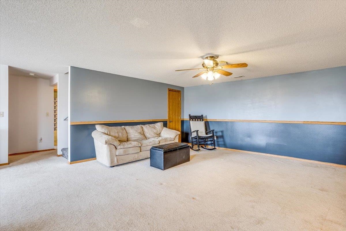 For Sale: 755  Laramie Cir, Maize KS