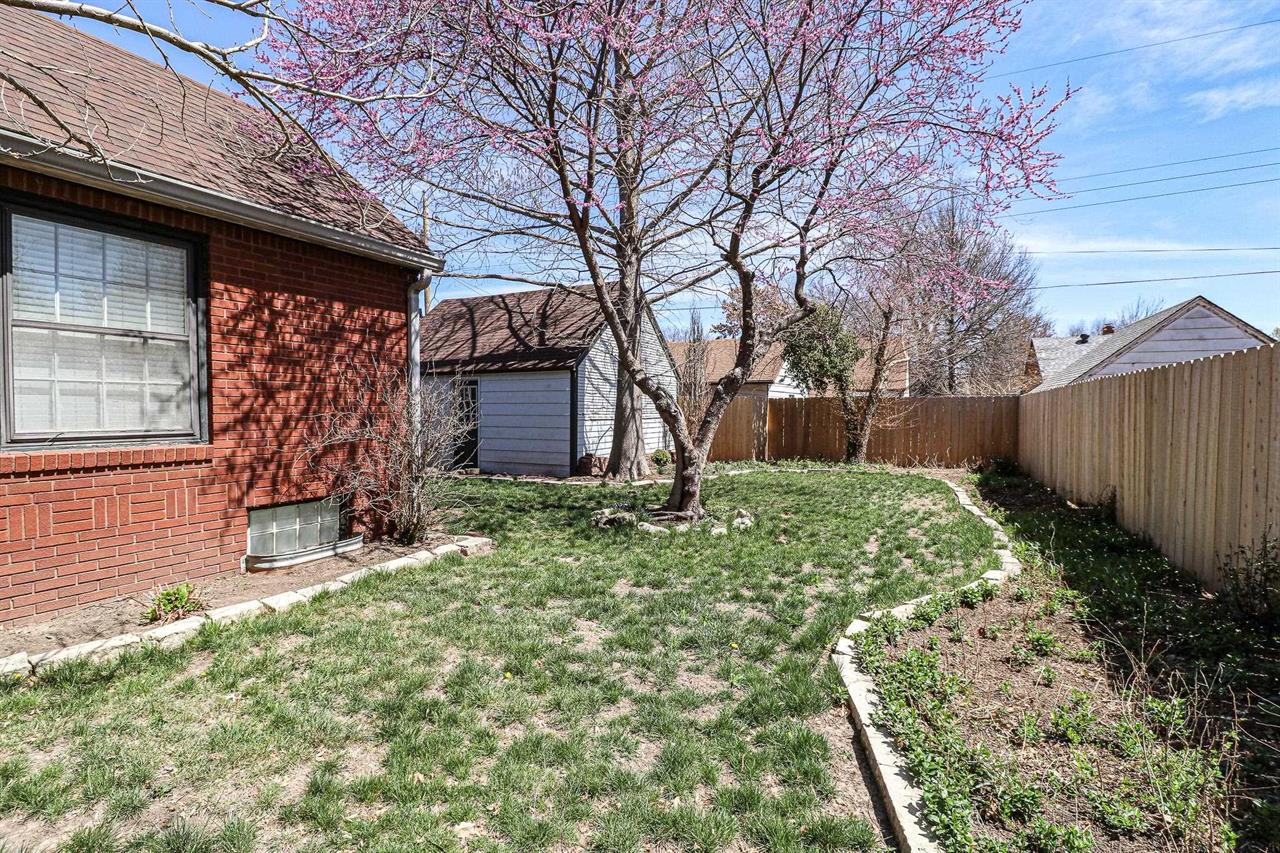 For Sale: 160 N PARKWOOD LN, Wichita KS