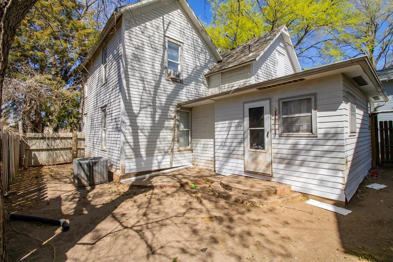 For Sale: 118 S MAIN ST, Newton KS